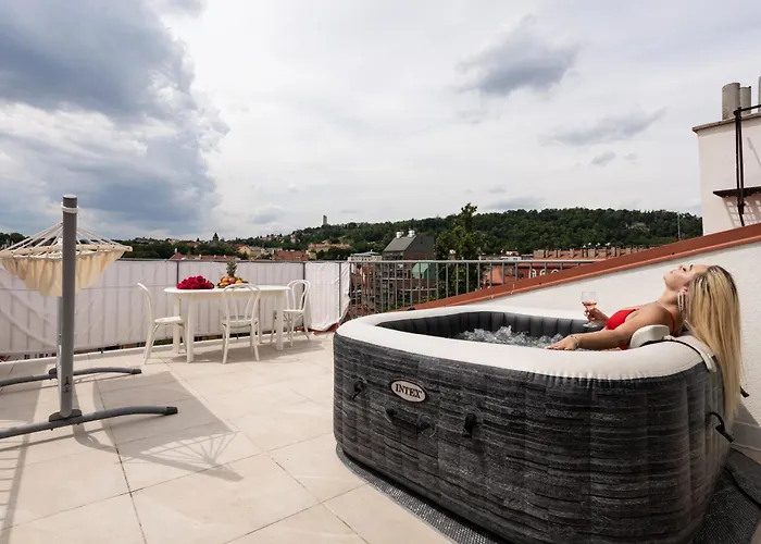 Luxurious Castle شقة