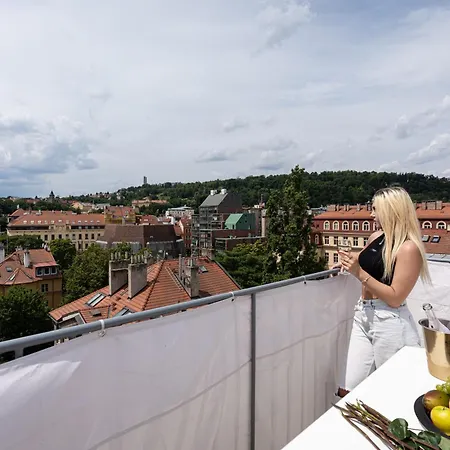Luxurious Castle Prag